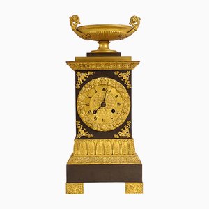 Reloj de bronce de restauración, siglo XIX