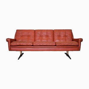Dänisches Vintage Mid-Century 3-Personen Sofa aus dunklem cognacfarbenem Leder von Svend Skipper