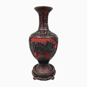 Vase Mid 20ème Siècle en Laque Cinabre & Laiton Rouge et Noir, Chine