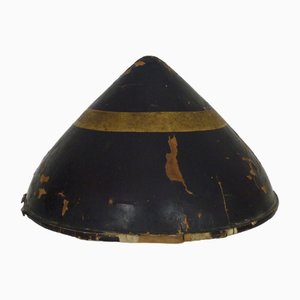 Cappello in cartapesta e legno laccato, inizio XIX secolo