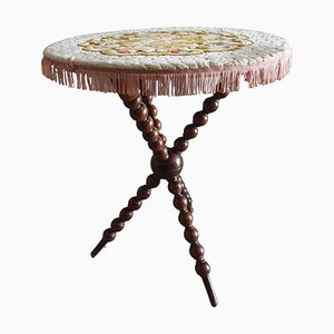 Auxiliar Gipsy Table with Three Legs