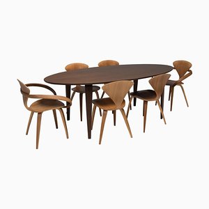Table et Chaises de Salle à Manger Ovales Classiques Cherner en Noyer, 2013, Set de 7