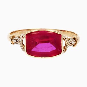 French 18 Karat Yellow Gold Ring with Red Gem, 1930s