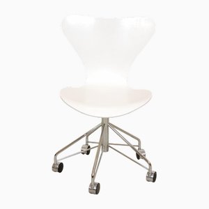 White Lacquered Seven Series Model 3117 Office Chair by Arne Jacobsen for Fritz Hansen, 2000s