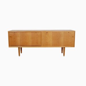 Credenza in quercia di Hans Wegner, anni '80