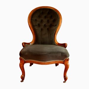 Vintage Victorian Walnut Ladys Chair