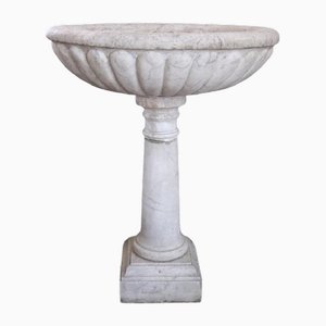 Fuente de mármol de Carrara italiana barroca tallada a mano de principios del siglo XVIII
