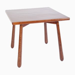 Mesa de centro Mid-Century de roble de Jan Vanek para Krasna Jizba, años 40