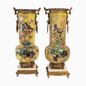 Emaillierte Vasen aus Porzellan, Vergoldeter Bronze & Onyx, 2 . Set