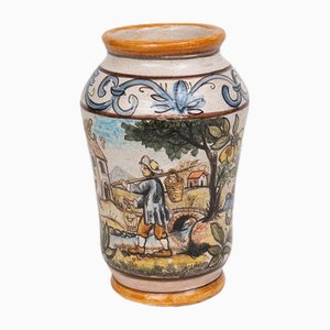 Vase Ancien en Faïence Emaillée Représentant une Scène Paysanne, Début du 20ème Siècle