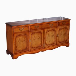 Credenza vintage Bradley Burr Yew in legno a quattro ante