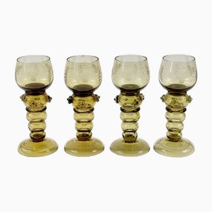 Copas de vino antiguas de vidrio soplado de Roemer, Alemania, 1880-1900. Juego de 4