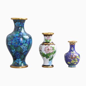 Chinesische Jingfa Vasen aus Emaille, Metall & Holz, 1960er, 3er Set
