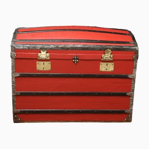 Vintage Red Curved Trunk