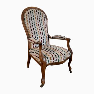 Voltaire Armchair Laying White in Walnut, 1860