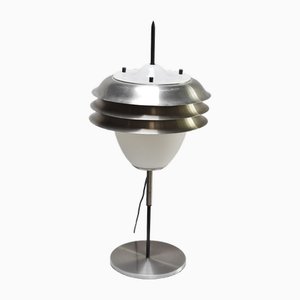 Lámpara de mesa italiana de metal y vidrio opalino, años 60