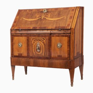 Antique Secretary in Walnut, 1780s