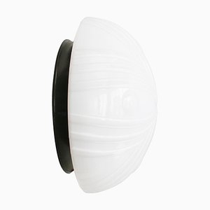 Weiße Mid-Century Wandlampe aus Opalglas