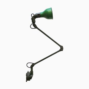 Grüne britische Vintage Maschinist Schreibtischlampe aus Emaille & Gusseisen von Mek Elek