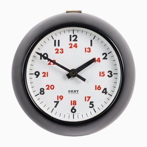 Reloj pequeño de baquelita de 24 horas de Gent of Leicester