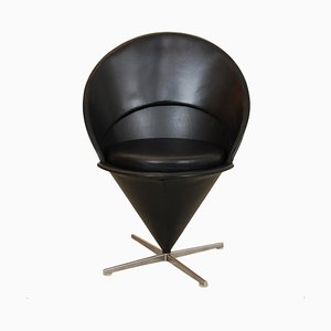 Verner Panton Cone-Stuhl aus schwarzem Leder von Verner Panton für Vitra, 2er Set