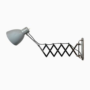 Graue italienische Industrielle Scissor Wandlampe, 1960er