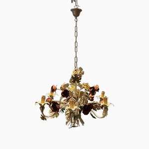 Lámpara de araña Tole italiana con flores de metal, años 70