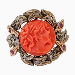 Bague corail, rubis, diamants, or rose et argent