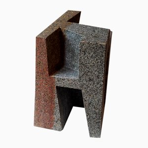 Marcus Centmayer, Turm, 2019, Granit