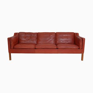Modell 2213 3-Sitzer Sofa aus rotem Leder von Børge Mogensen für Fredericia