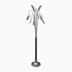 Lámpara de pie italiana de metal cromado, años 50