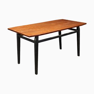 Italienischer Vintage Tisch mit Ebenholz lackierter Holzfurnierplatte, 1960er