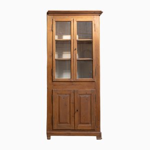 Mueble francés de abeto con cuatro puertas, años 30