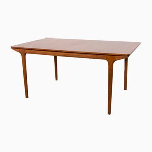 Mid-Century Teak Extendable Dining Table from McIntosh, 1960s