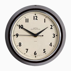Kleine Fabrikuhr aus Bakelit von Smiths English Clock Systems
