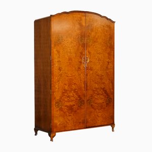 Grande Armoire Art Déco en Noyer avec Pieds Queen Anne, 1920s