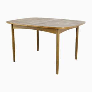 Ausziehbarer länglicher Mid-Century Esstisch aus Teak, 1960er