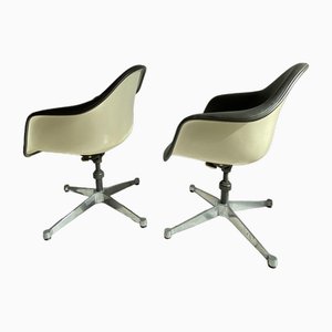 Fiberglass Swivel Chairs by Ray &Charles Eames for Herman Miller, 1960s, Set of 2