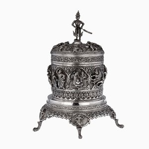 Caja de betel birmana de plata con soporte del siglo XIX, Rangoon, década de 1890