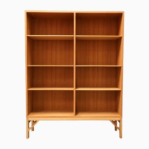Libreria alta in quercia di Børge Mogensen per FDB, anni '60