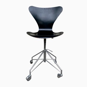 Model 3117 Adjustable Swivel Chair by Arne Jacobsen for Fritz Hansen, 1960s
