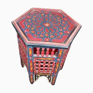 Sechseckiger Half-Century Tisch in leuchtenden marokkanischen Farben