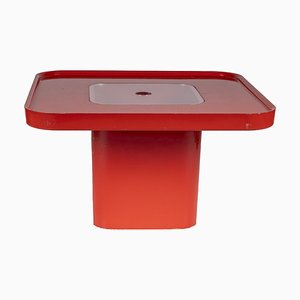 Tavolino rosso di Peter Ghyczy per la collezione Horn