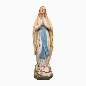 Estatuilla policromada de la Virgen María, 1880