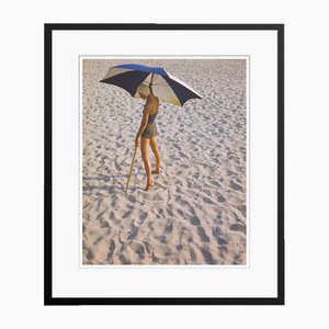 Toni Frissell, Girl on the Beach, C Print (2), con cornice