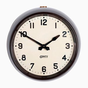 Kleine industrielle Uhr aus Bakelit von Gents of Leicester