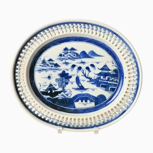 Fuente china de porcelana calada, siglo XIX