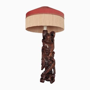 Lámpara figurativa china grande de madera de raíz tallada de principios del siglo XX, años 20