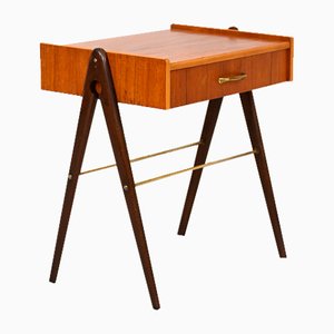 Table de Chevet Moderniste Nordique, 1950s