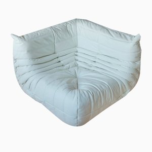 Sedia angolare Togo in pelle bianca di Michel Ducaroy per Ligne Roset